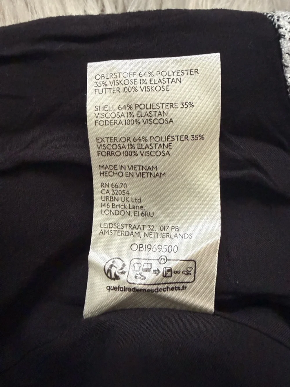 FREE PEOPLE Keep It Brief Micro Shorts in Black and White Combo Size 2 NWT